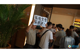 上门讨债的可以打他吗？法律视角下的讨债行为